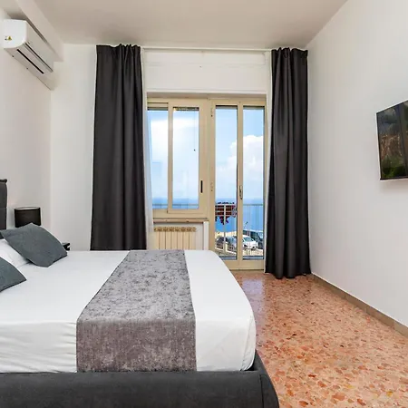 Domenica 1 Apartment