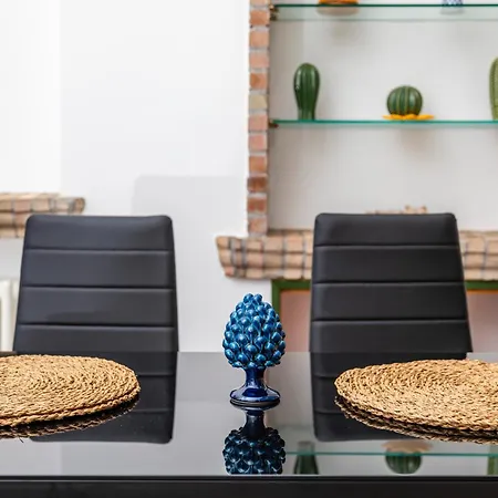 Amaurusa Boutique Hotel *